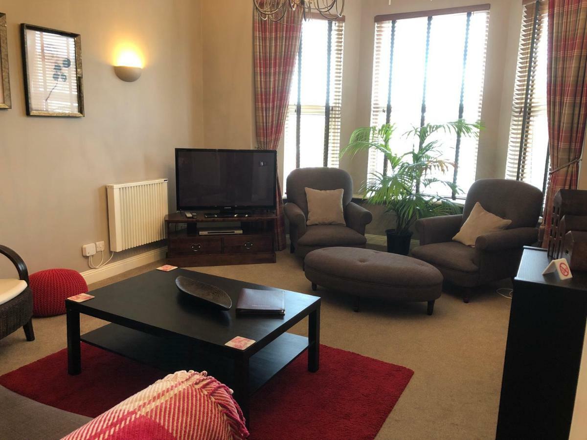 Number 10 Service Apartment - Danes Southampton Exteriör bild